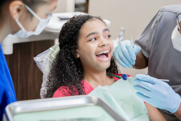 Best Dentist for Tooth Abscess  in Amityville, NY